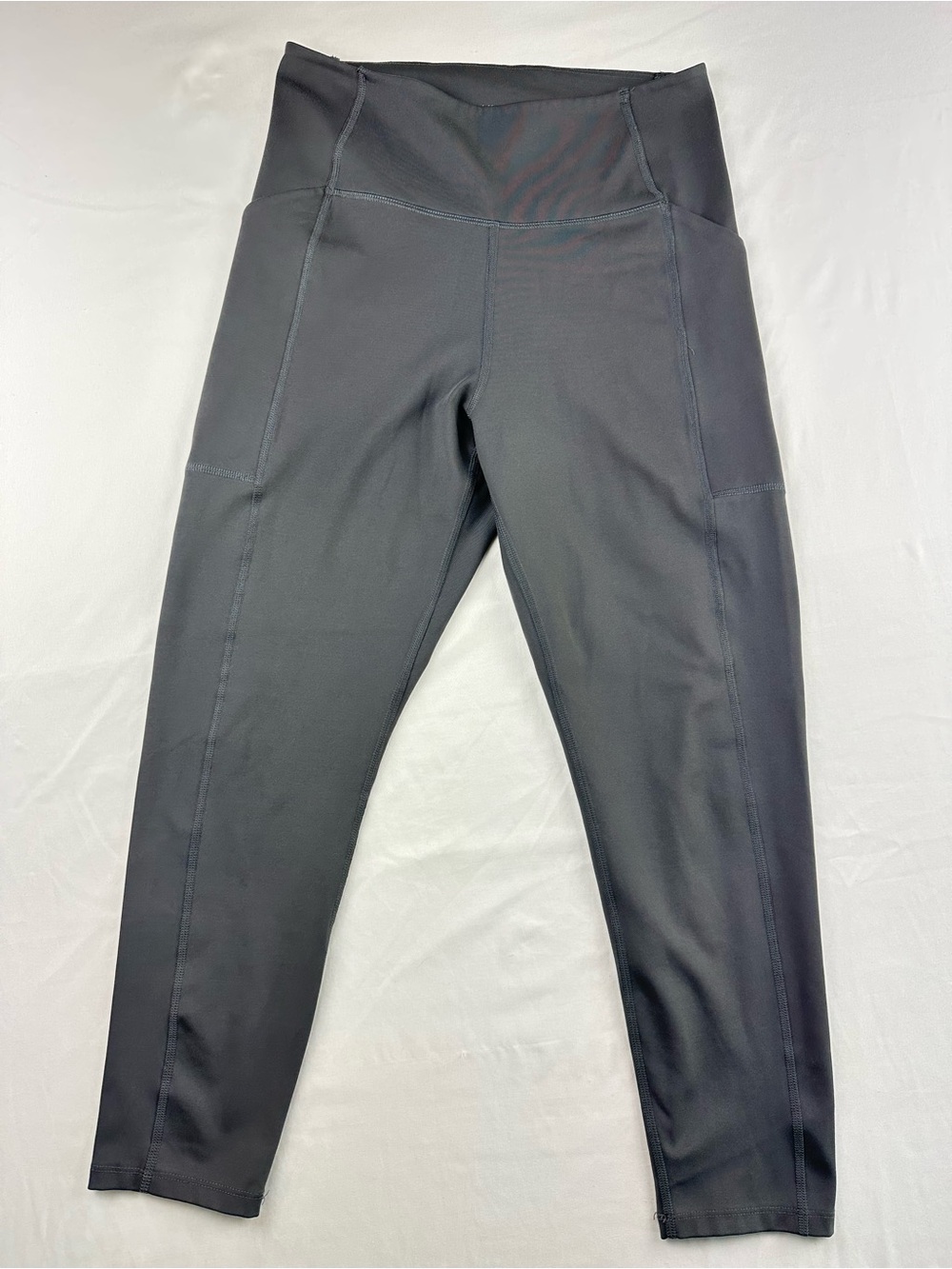 Girlfriend Collective Grey Compressive High Rise Pocket Leggings Capris 23” M